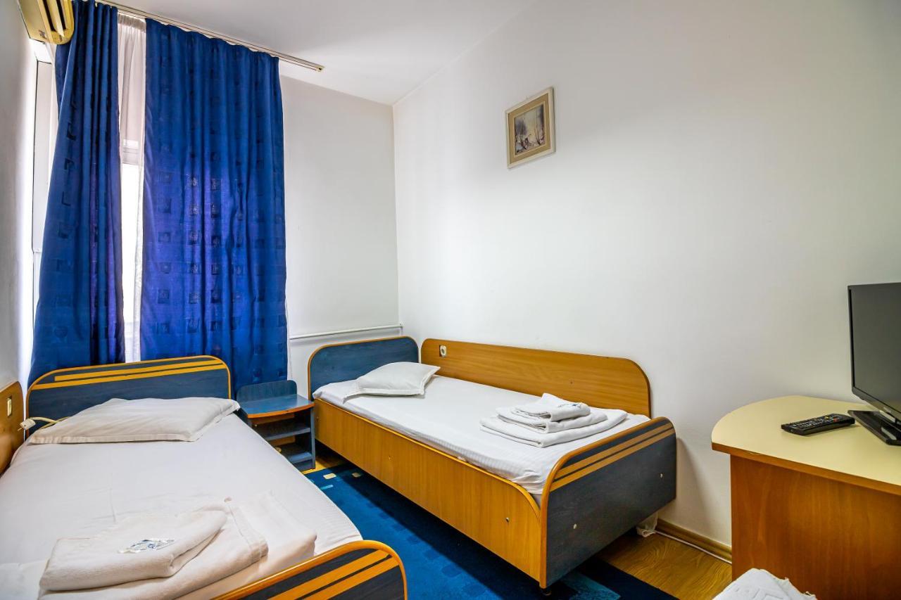 Motel Dasiana Târgu Jiu Dış mekan fotoğraf