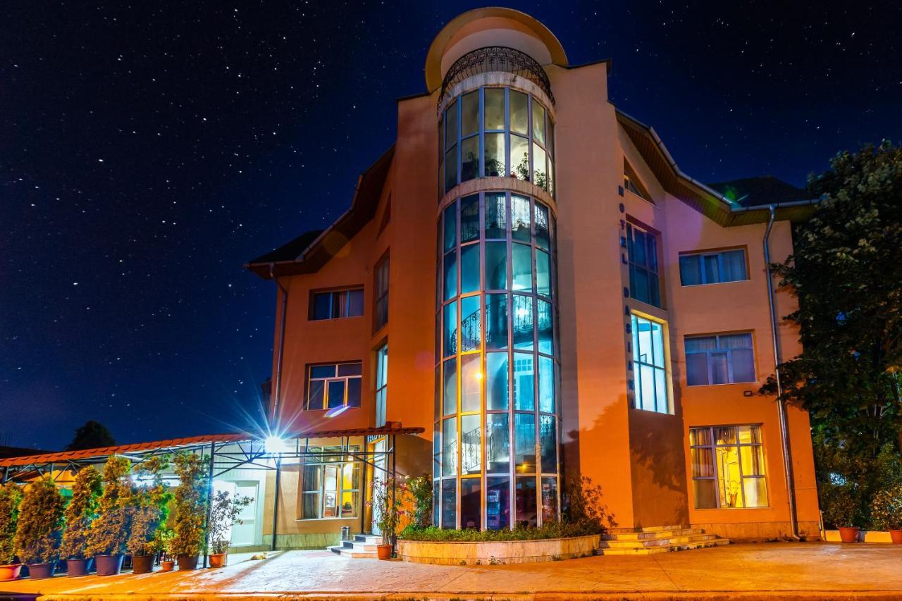 Motel Dasiana Târgu Jiu Dış mekan fotoğraf