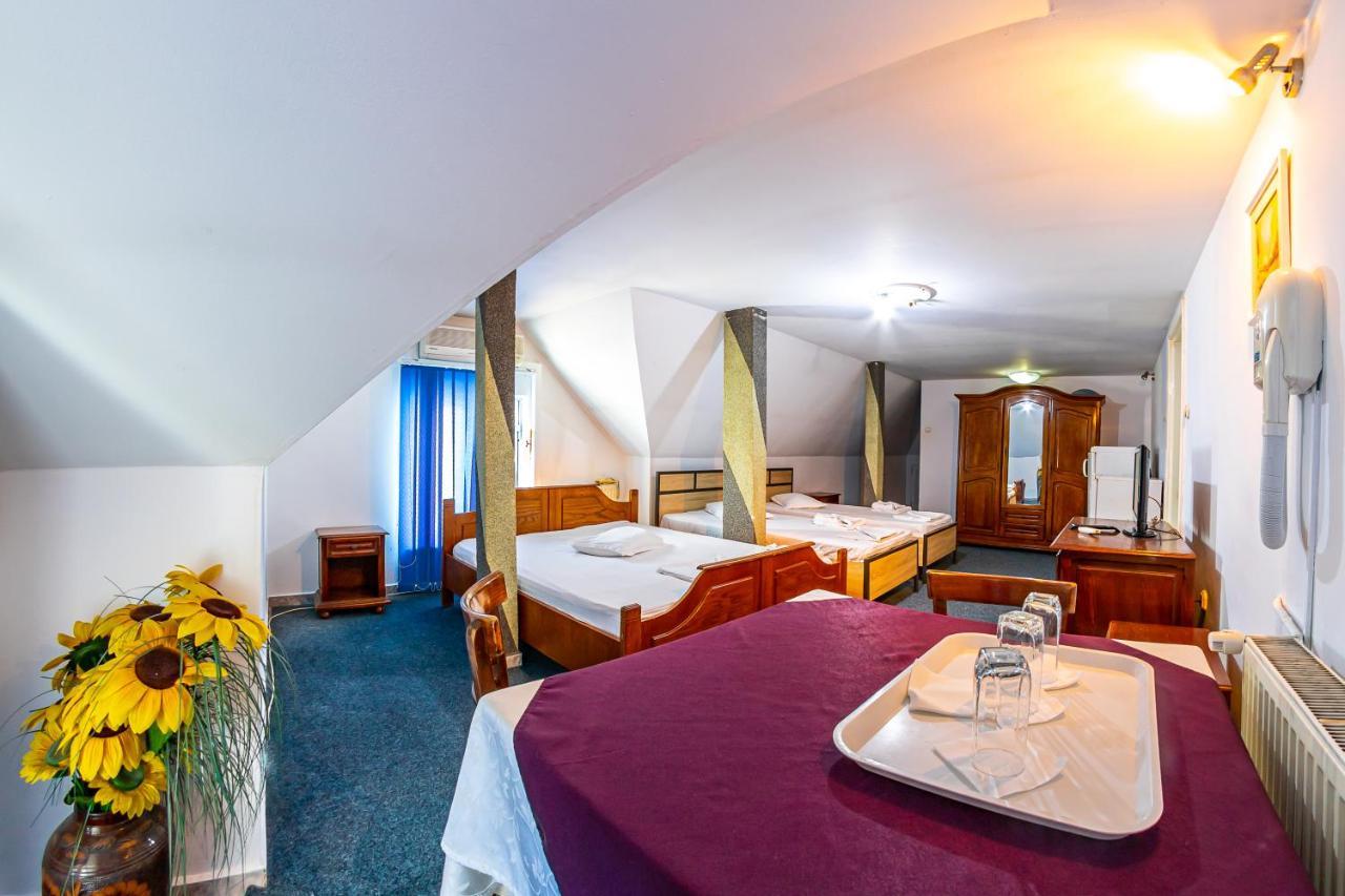 Motel Dasiana Târgu Jiu Dış mekan fotoğraf