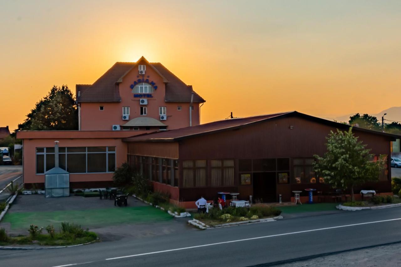 Motel Dasiana Târgu Jiu Dış mekan fotoğraf