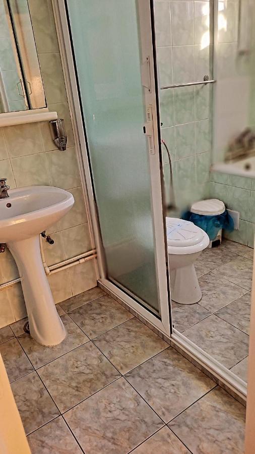 Motel Dasiana Târgu Jiu Oda fotoğraf
